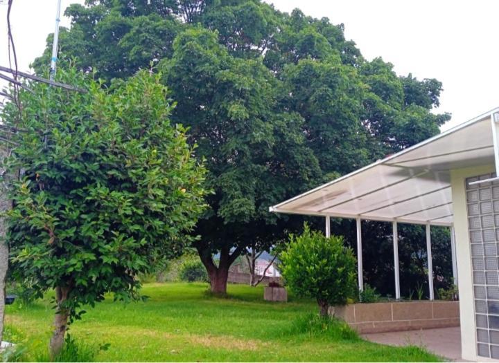 A Casa De Abelleira Ponteareas Bed & Breakfast Exterior foto